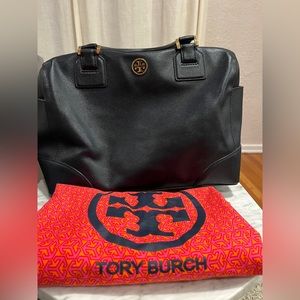 Tory Burch Robinson Middy Satchel